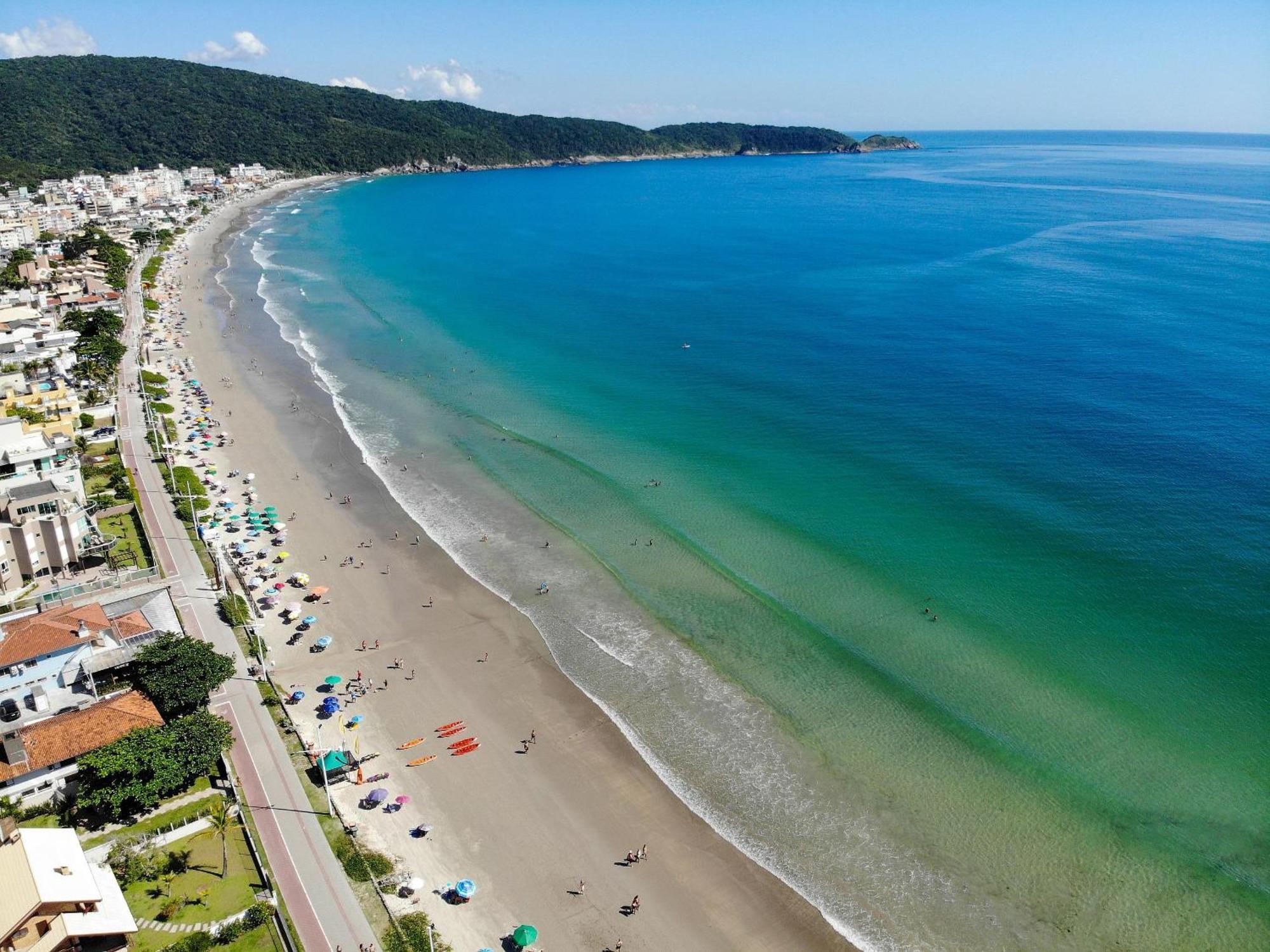 Apto Novo, Com Piscina, 250M Da Praia Бомбиньяс Экстерьер фото